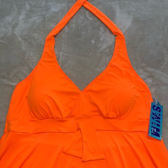 **NWT**Neon orange halter top swimsuit with attached skirt Size 2X (fits 16-22) - Picture 2 of 9